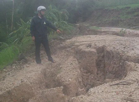 Một vết sụt lún tại xã An Lĩnh, huyện Tuy An, tỉnh Phú Yên. Ảnh: Hà Thanh