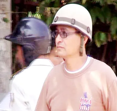 Nguyễn Hồng Quang trong một lần kích động người dân phản đối cưỡng chế thu hồi đất tại Khu Đô thị mới Thủ Thiêm. Ảnh: A.N.