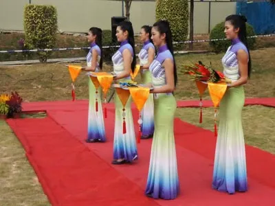 Đội nghi thức trao huy chương. Ảnh: Tuấn Thành