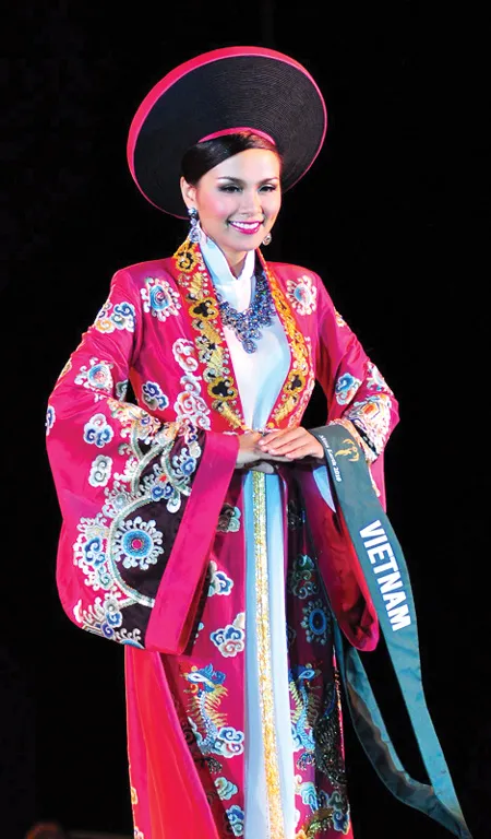 Miss Earth 2010: Nét văn hóa qua... đường kim mũi chỉ