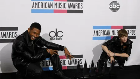 Justin Bieber (phải) và Usher