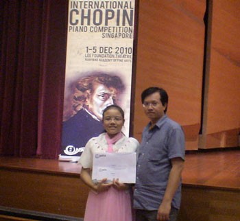 Hoang Pham Tra Mi and PhTa Quang Dong.