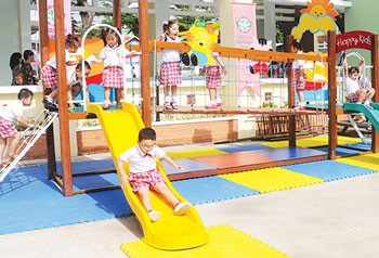 Children in playing time at Anh Dao kindergarten. (Photo: SGGP)