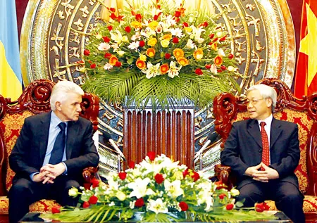 Chủ tịch Quốc hội Ucraina Lytvyn Volodymyr: Ucraina mong đạt mức tăng trưởng hơn 6% như Việt Nam