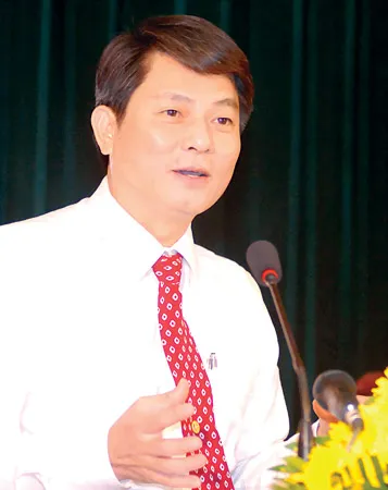 Ngày thứ 3 kỳ họp thứ 19 Hội đồng Nhân dân TPHCM khóa VII - Chất vấn thẳng thắn, trả lời loanh quanh