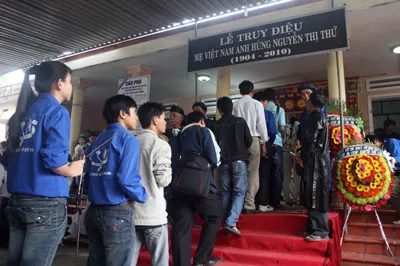 Đưa mẹ Thứ về với đất mẹ ảnh 4