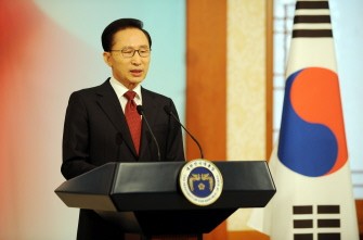 South Korean President Lee Myung-Bak delivers his New Year policy address to the nation in Seoul on January 3, 2011. AFP
