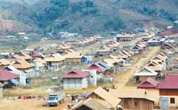 A resettlement area in Phieng Lanh Town in the northern mountainous province of Son La's Quynh Nhai District. Ethnic minority students are to be exempted from school fees from March following a recently issued Government decree.