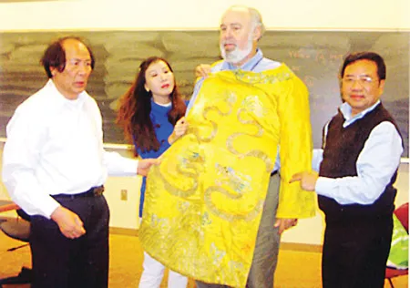 Nghệ thuật truyền thống và dân gian Việt Nam trên đất Mỹ