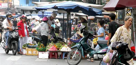 “Giữ sạch lề đẹp lối em nghe!”