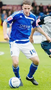 John Rooney trong màu áo Macclesfield Town.