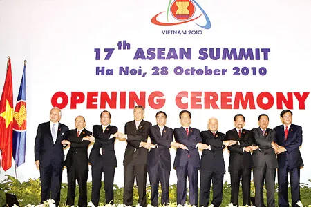 Các trưởng đoàn tại Hội nghị Cấp cao ASEAN lần thứ 17.