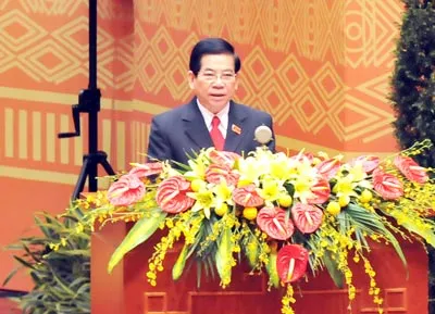 Chủ tịch nước Nguyễn Minh Triết đọc diễn văn khai mạc Đại hội Đảng toàn quốc lần thứ XI. Ảnh: Minh Điền