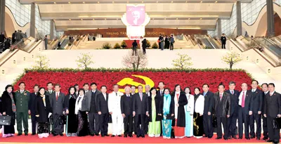 Đoàn đại biểu TPHCM dự Đại hội đại biểu toàn quốc lần thứ XI của Đảng. Ảnh: VIỆT DŨNG