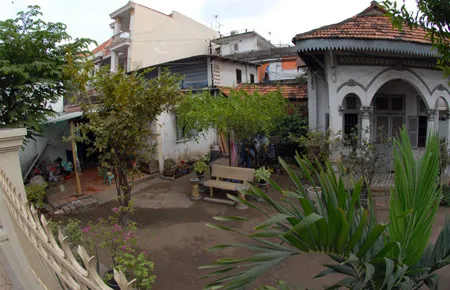 Tiến sĩ - kiến trúc sư Lê Quang Ninh: Nên quan tâm đến những công trình dễ bị xâm hại