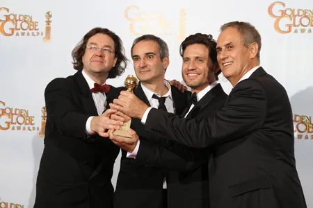 Dàn đạo diễn đoạt giải Phim ngắn trên truyền hình hay nhất với phim Carlos.