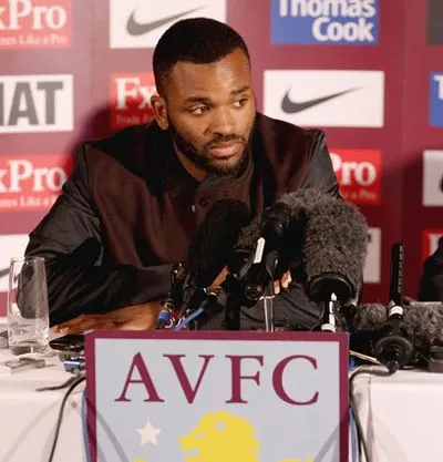 Sau khi rời Sunderland đầu quân cho Aston Villa - Darren Bent bị dọa giết