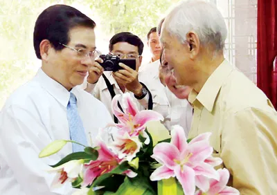 Dự hội nghị Ủy ban Đoàn kết Công giáo TPHCM, Chủ tịch nước Nguyễn Minh Triết: Chung sức xây dựng đất nước