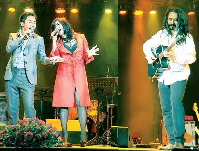 Ca sĩ Thanh Lam - Tùng Dương và nhạc sĩ Lê Minh Sơn trong live show “Yêu”. Ảnh: AN DUNG