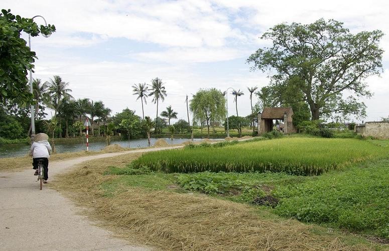 A corner of Duong Lam ancient village in Hanoi. ADB oks three loan agreements of $210 million to revamp rural areas with improved infrastructure, transport connectivity and communicable disease control centers.