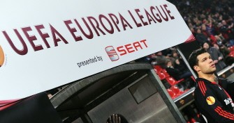 Leverkusen's midfielder Michael Ballack walks into the stadium prior the match Bayer Leverkusen vs FC Metalist Kharkiv in Leverkusen on February 24, 2011. AFP