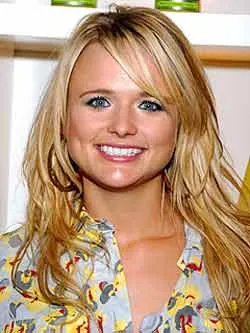 Miranda Lambert dẫn đầu 7 đề cử Giải thưởng Âm nhạc đồng quê lần thứ 46