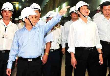 Đồng chí Lê Thanh Hải, Ủy viên Bộ Chính trị, Bí thư Thành ủy TPHCM: Nâng cao  chất lượng tăng trưởng, chủ động  chuyển dịch cơ cấu kinh tế