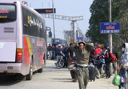 “Thượng đế” như... của nợ!