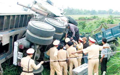 Tai nạn giao thông do ý thức kém - Báo động