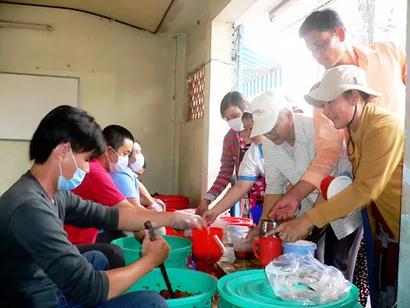 Đầu năm gieo phước ảnh 4