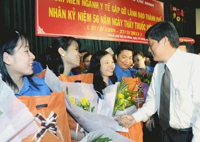 Ngành y tế TPHCM quyết liệt giảm tải bệnh viện tuyến trên