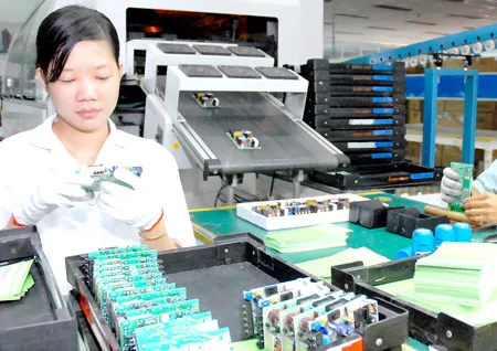 Giải quyết được bài toán lãi suất mới có thể giúp doanh nghiệp mở rộng sản xuất. Ảnh: Cao Thăng