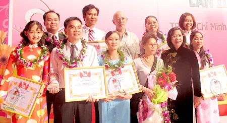 Lấy y đức làm động cơ phấn đấu