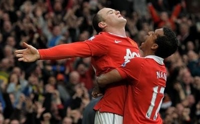 Wayne Rooney (pictured, L) plans to make amends for the worst season of his life by firing Manchester United to a crucial victory against fading champions Chelsea on Tuesday. AFP/File