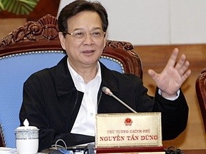 Prime Minister Nguyen Tan Dung speaks at the meeting