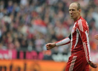 Bayern Munich's Dutch midfielder Arjen Robben reacts during the match between FC Bayern Munich and Hamburg SV in Munich on March 12, 2011. Munich won the match 6-0. AFP