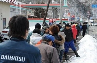 AFP - A moment of silence was observed in northeast Japan on Friday at 2:46 pm (0546 GMT), exactly one week after a huge earthquake struck, sending a devastating tsunami crashing into the coast.