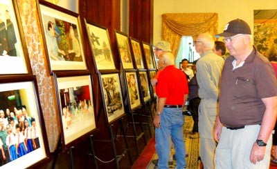Foreign visitors at the exhibition in Ho Chi Minh City. (Photo:SGGP)