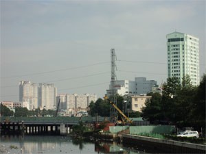 The property market this year is deep in difficult times due to the government’s tight monetary policy (Photo:Minh Tri)