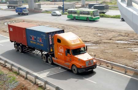 The cost of transport is expected to rise following a hike in petrol prices on March 29 (Photo: SGGP)