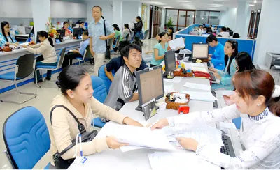 Tài chính, ngân hàng là một trong 9 nhóm ngành mà thành phố tập trung phát triển trong thời gian tới. Ảnh: ĐỨC TRÍ