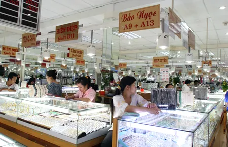 Chống đô la hóa nền kinh tế và giải pháp khơi thông thị trường