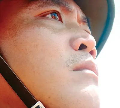 Thượng úy Phạm Văn Phương, thuyền phó tàu Titan HQ 960.