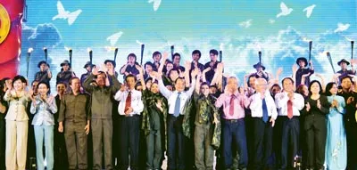 Kỷ niệm 35 năm thành lập Lực lượng TNXP TPHCM - Xứng đáng là đơn vị 2 lần được phong Anh hùng