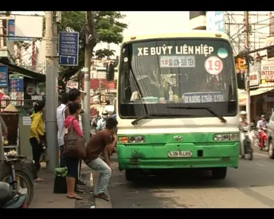 Đồng hành cùng xe buýt ảnh 3