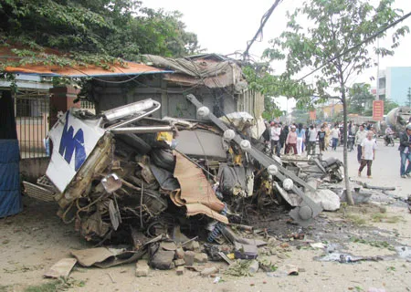 Đà Nẵng: Xe tải gây tai nạn liên hoàn, hàng chục người thoát chết ảnh 2