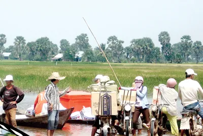 Hàng lậu xuyên biên giới