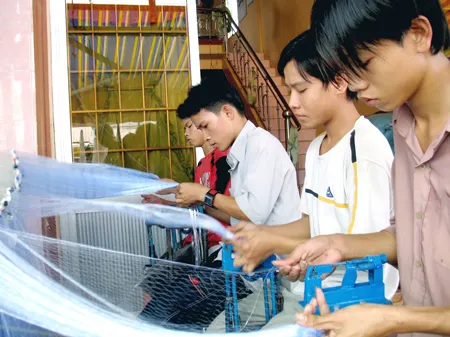 Bài 3: Cơ chế và chính sách đồng bộ