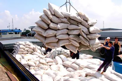 Xuất khẩu gạo, một trong những thế mạnh của kinh tế Việt Nam. Ảnh: T.M.T.