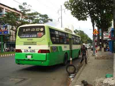 HCMC extends validity of student bus tickets ảnh 1